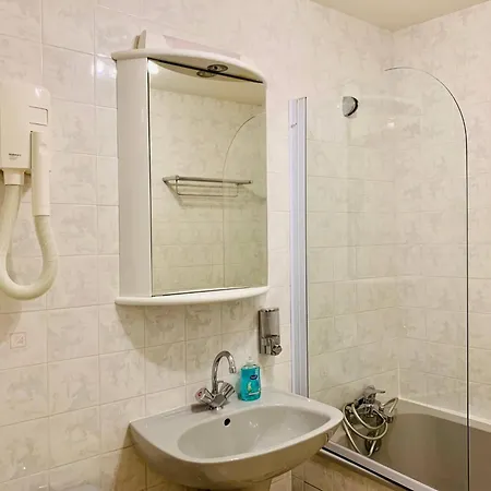 Le Petit Cloutiers - Plein Centre - Wifi Apartament