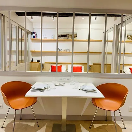 Apartment Le Petit Cloutiers - Plein Centre - Wifi *